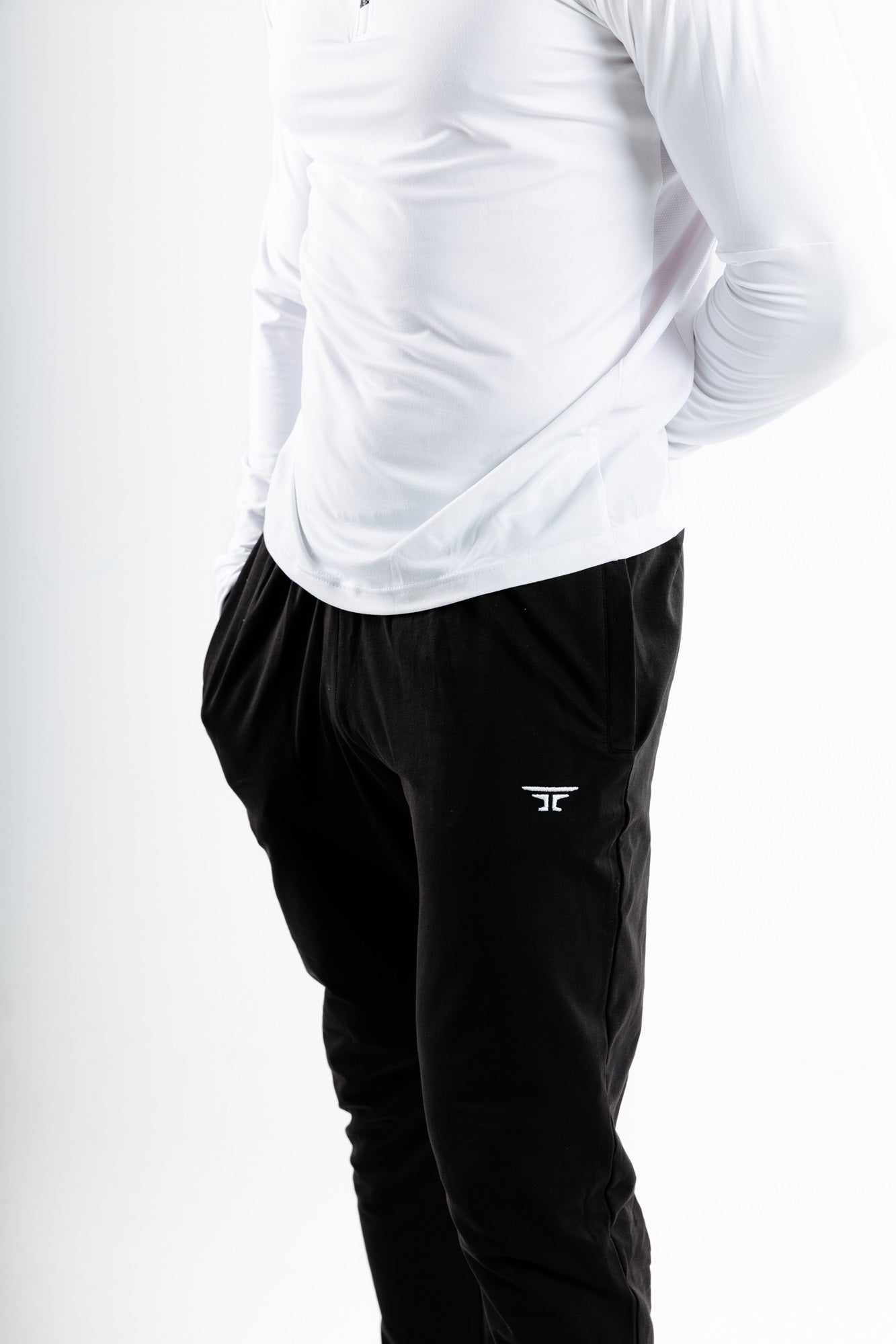 Runic Men Sweatpants Black