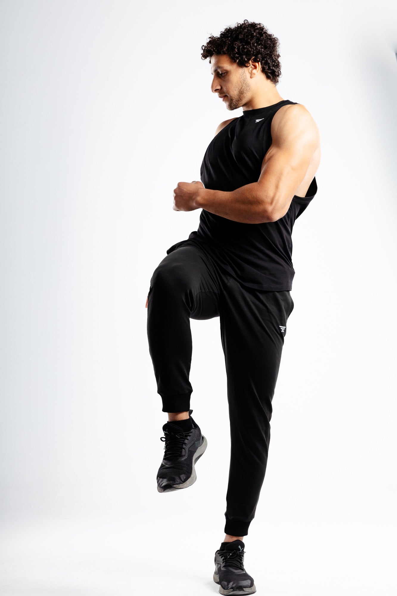Runic Men Sweatpants Black